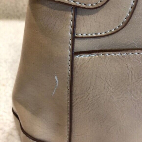 NWT Beige Leather Shoulder Bag Front Buckle Detail Multiple Compartments - Picture 10 of 10